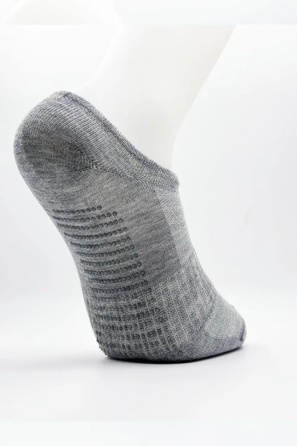 Non-Slip Grip Athletic Low Cut Socks, Gray, Cushioned Performance No Show Unisex