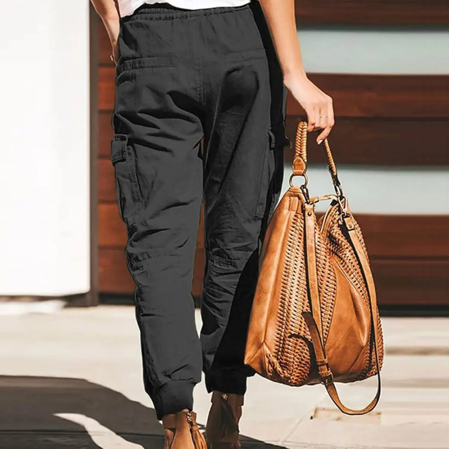 Women Cargo Pants Combat Military Trousers Drawstring Elastic Waist Tapered Pants Baggy Slacks with Multiple Pockets