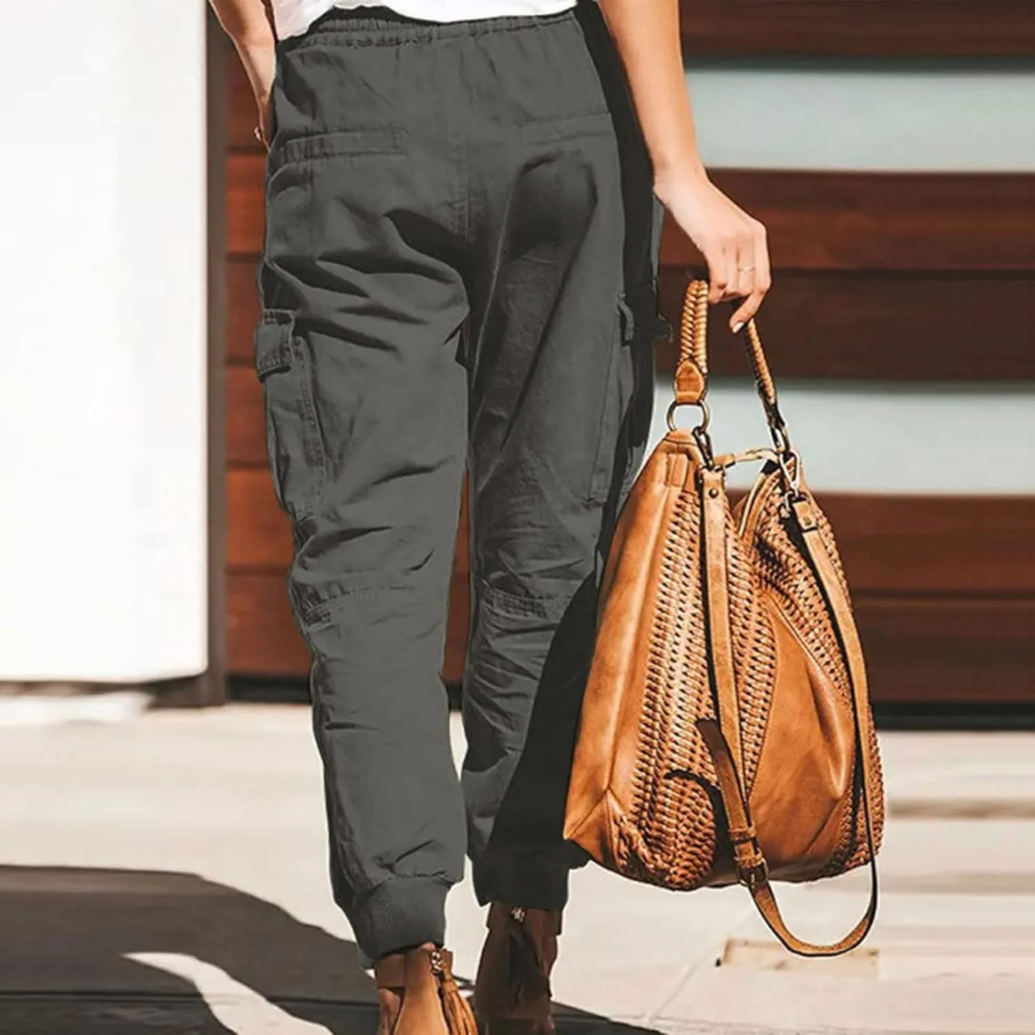 Women Cargo Pants Combat Military Trousers Drawstring Elastic Waist Tapered Pants Baggy Slacks with Multiple Pockets