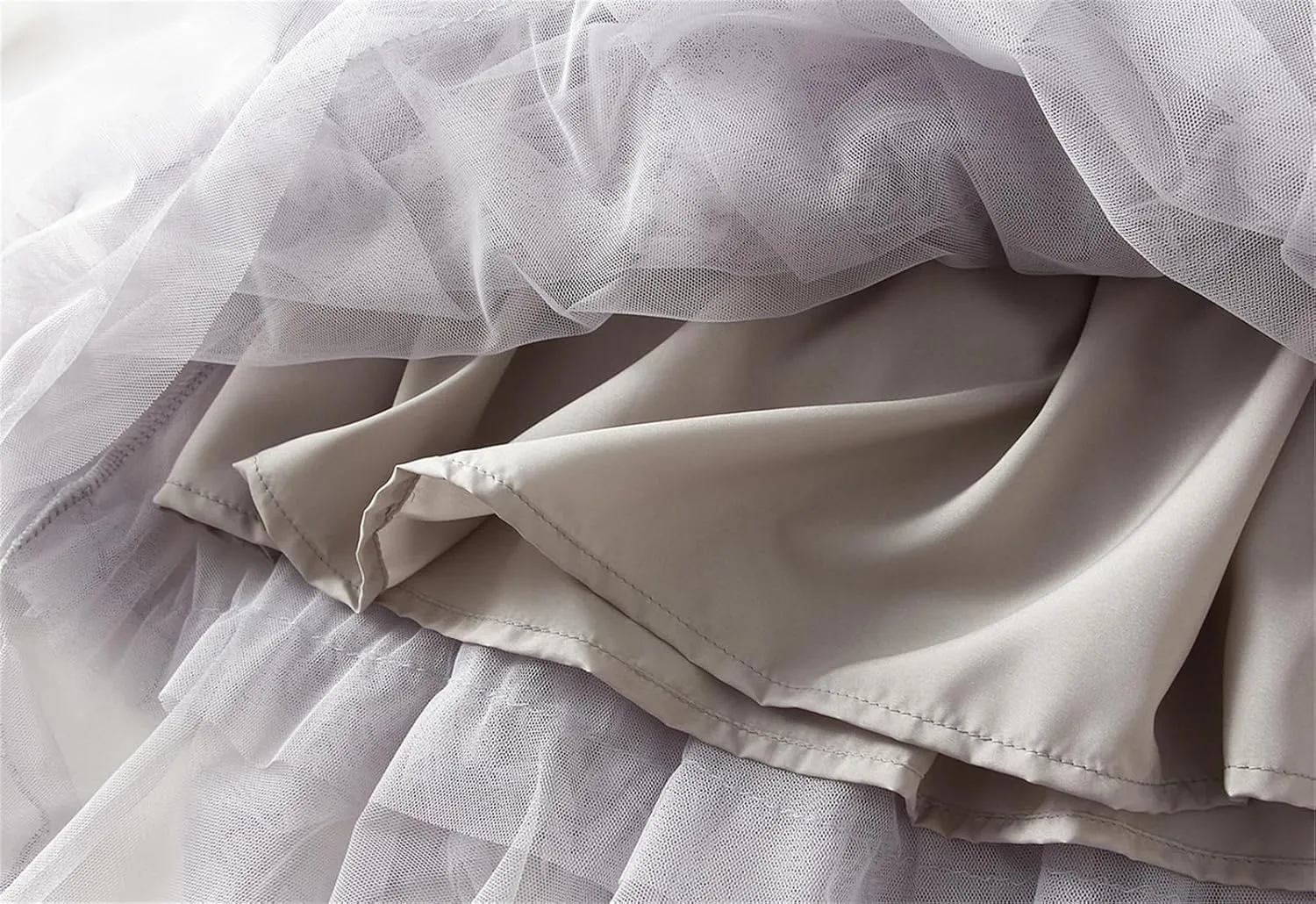 Women's Tulle Skirt High Low Ruffle Elastic Waist Ruffle Tiered Party Petticoat 2024 Midi Skirt Evening Mesh Long Skirt